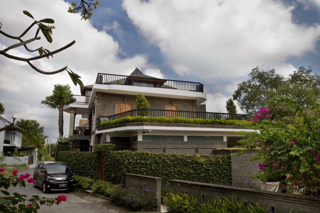 Puri Ratu Jimbaran Villa Exterior foto